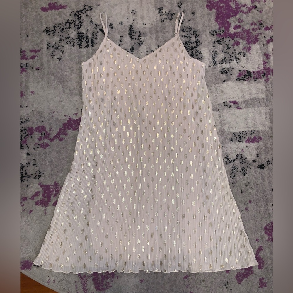 Express flowy shimmering evening dress!